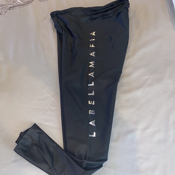 LABELLAMAFIA Perfect legging😍 - Picture 3 of 3